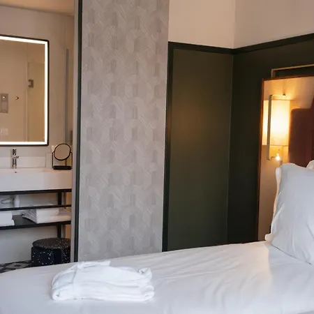 호텔 & Oceania Les Augustins 4*