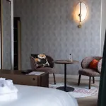 Hotel & Oceania Les Augustins 4*