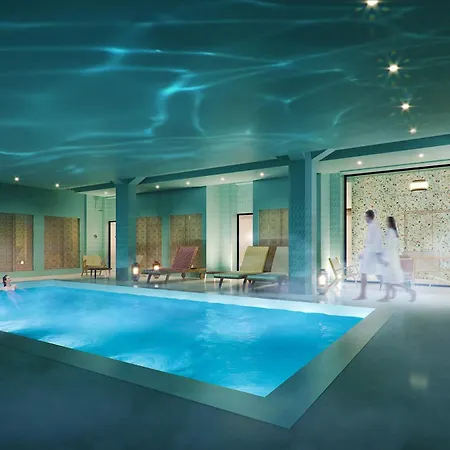 & Oceania Les Augustins Hotel