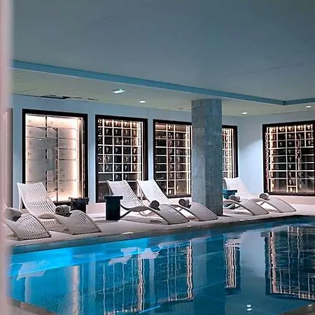 & Oceania Les Augustins Hotel 4*