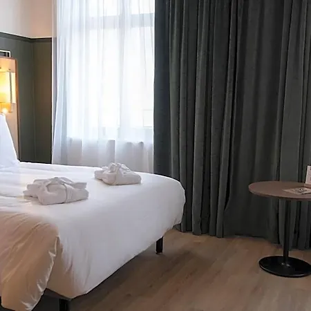 & Oceania Les Augustins Hotel