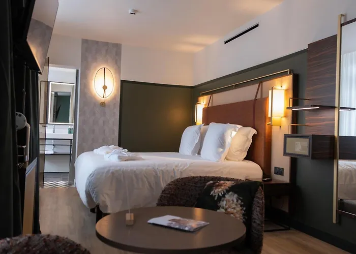 & Oceania Les Augustins 4*