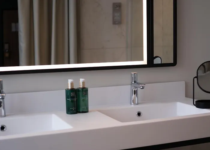 & Oceania Les Augustins 4* Rijsel